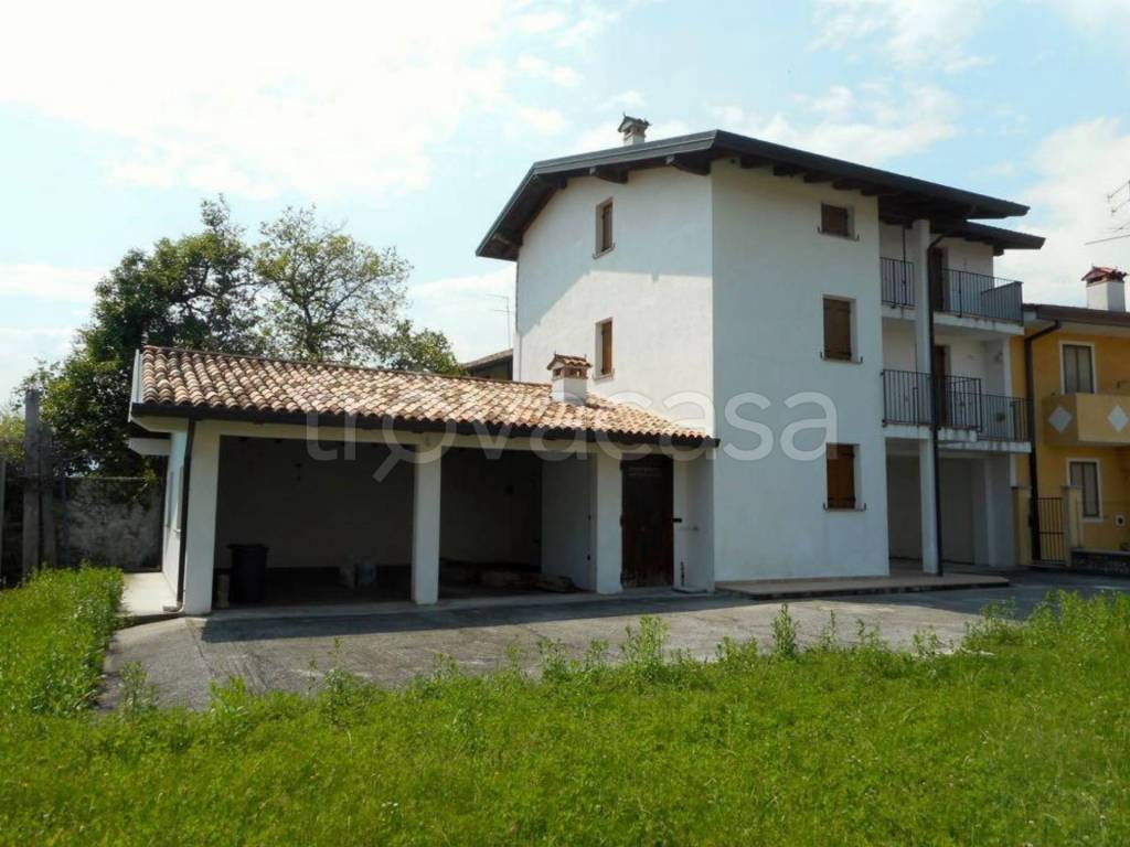 Villa Bifamiliare in vendita a Cavasso Nuovo