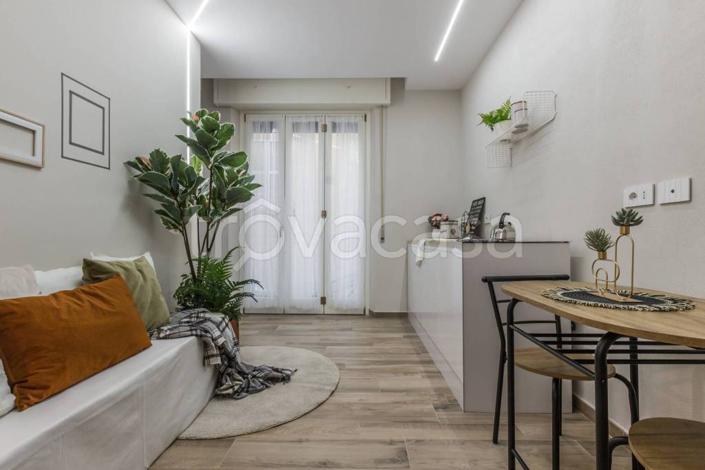 Appartamento in vendita a Parma borgo Bruno Longhi, 11