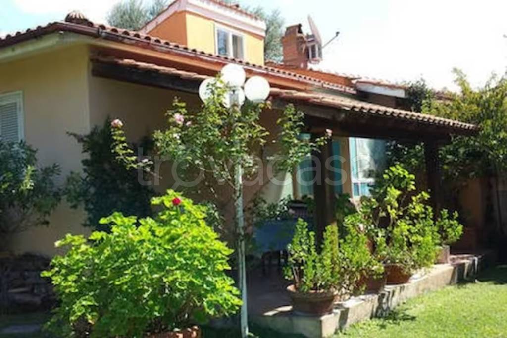 Villa Bifamiliare in vendita a Tarquinia strada Comunale delle Grottelle Pian di Spille