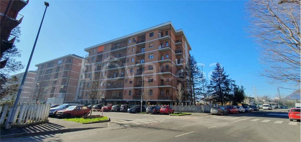 Appartamento in vendita a Collegno via La Pira, 2