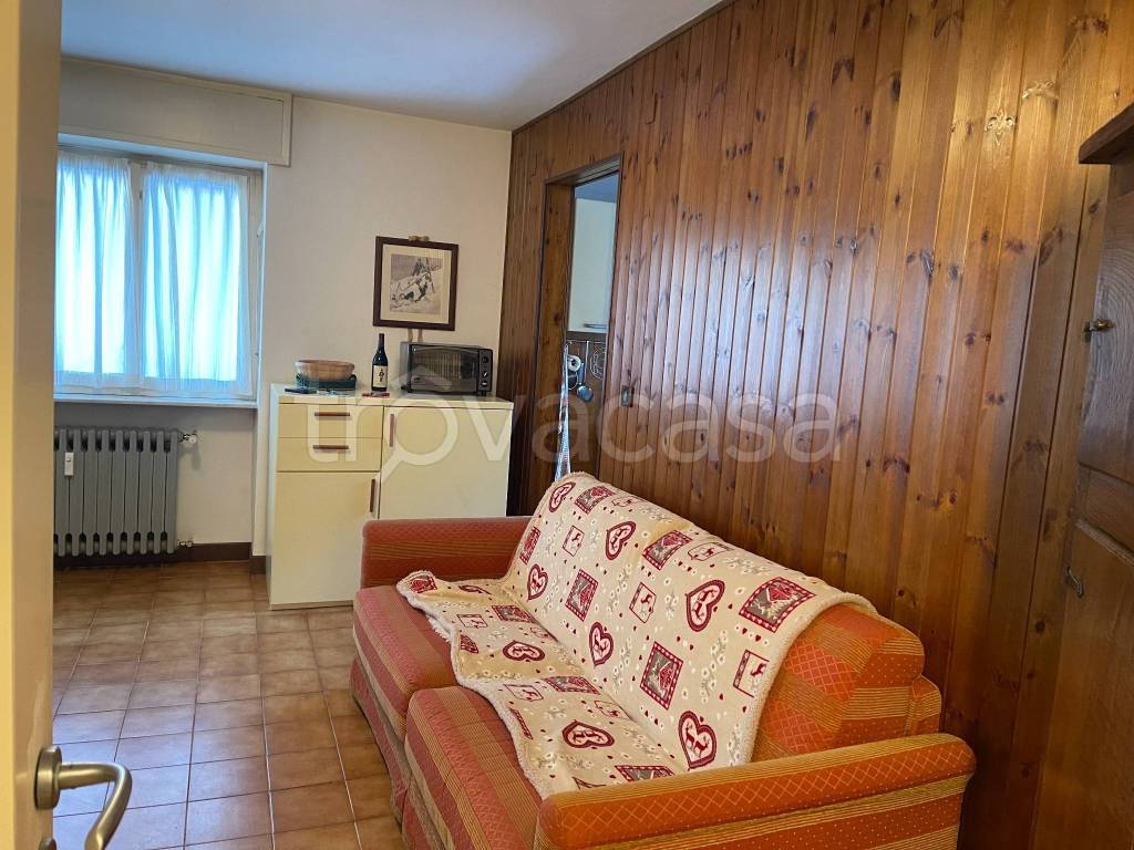 Appartamento in vendita a Limone Piemonte via Divisione Alpina Cuneense, 11