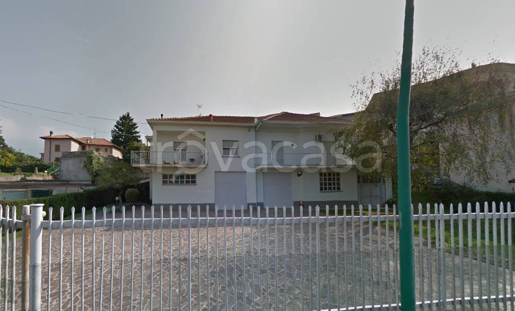 Villa all'asta a Cisano Bergamasco via Gaetano Donizetti, 3