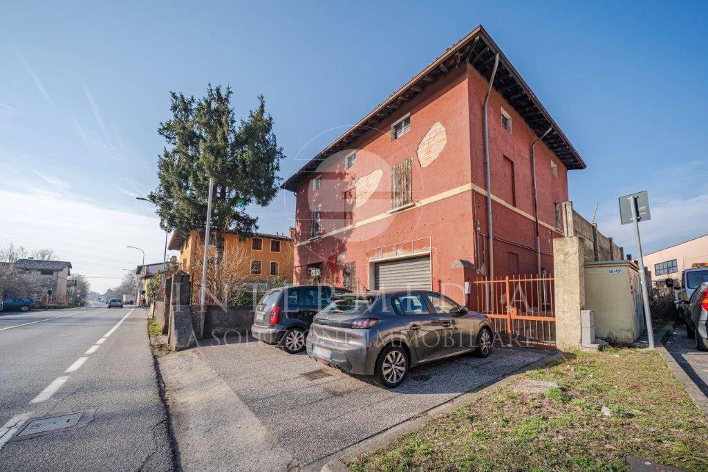 Rustico in vendita a Brescia via Conicchio, 47