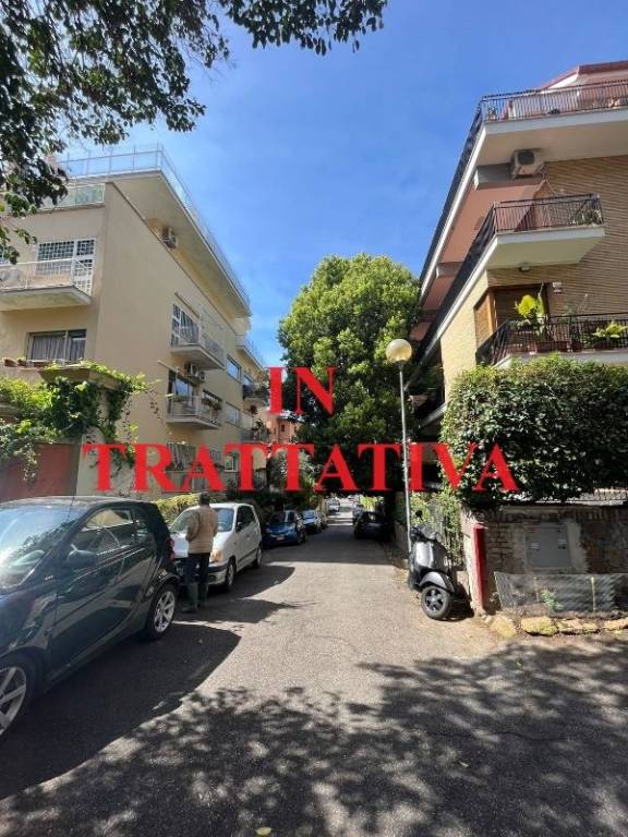 Appartamento in vendita a Roma via Nepi, 8