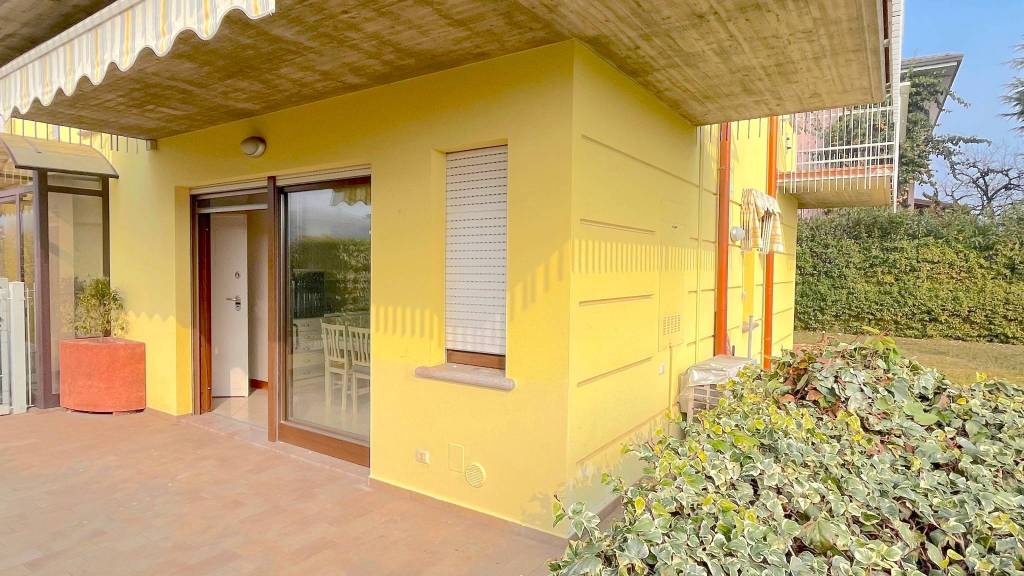 Appartamento in vendita a Toscolano-Maderno via foscolo, 33