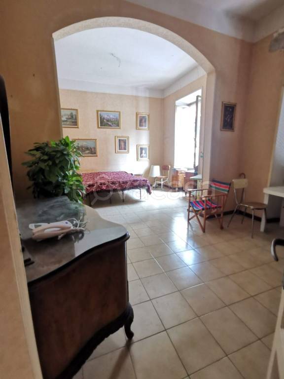 Appartamento in vendita a Roma via Pietro Colletta, 30