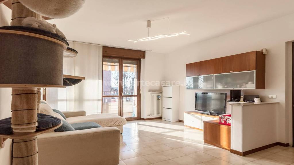 Appartamento in vendita a Canegrate via Etna, 1