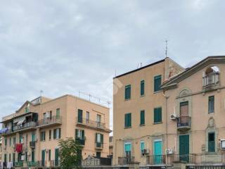 Magazzino in vendita a messina via vle regina elena, 18