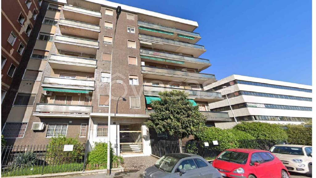 Appartamento in vendita a Cinisello Balsamo via Guido Gozzano, 16