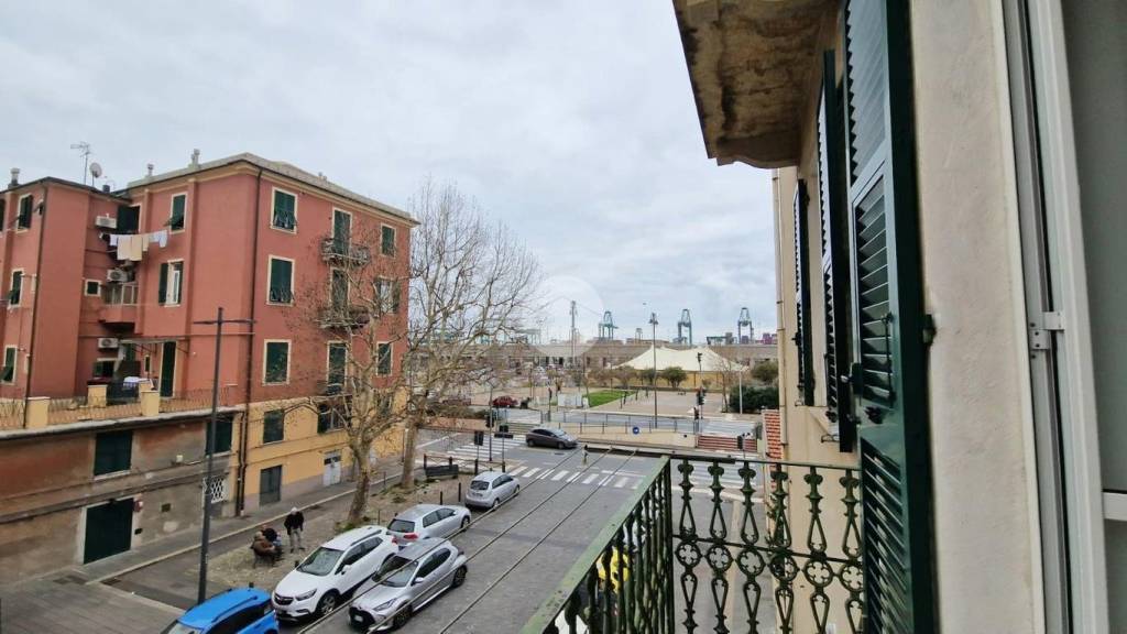 Appartamento in vendita a Genova piazza sciesa, 29