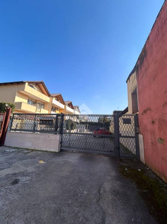 Villa a Schiera in vendita a Villaricca via Enrico Fermi, 252