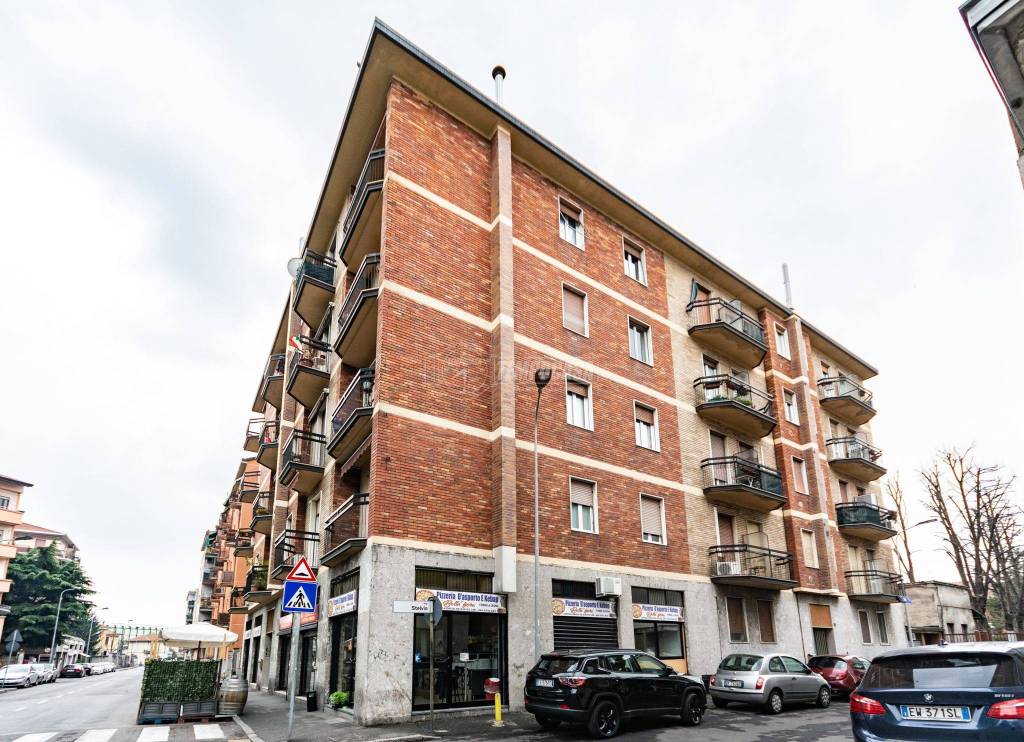 Appartamento in vendita a Cormano via Stelvio 1