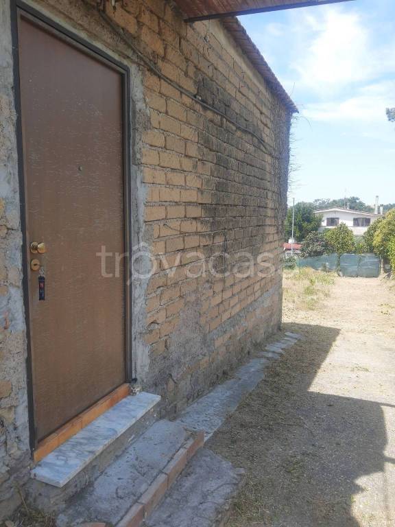 Appartamento in in vendita da privato a Roma via di Spregamore