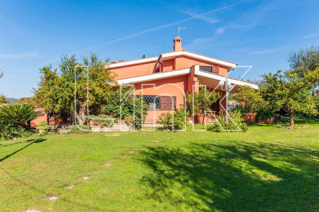Villa in vendita a Riano via Codette