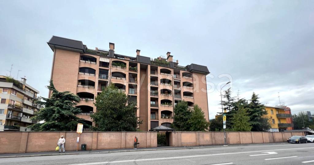 Appartamento in vendita a Milano via San Giusto, 52
