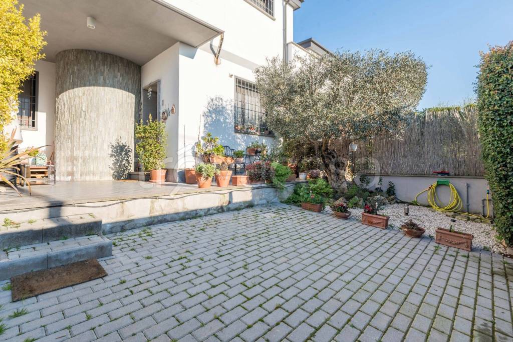 Villa a Schiera in vendita a Roma via Eudoro di Alessandria, 28