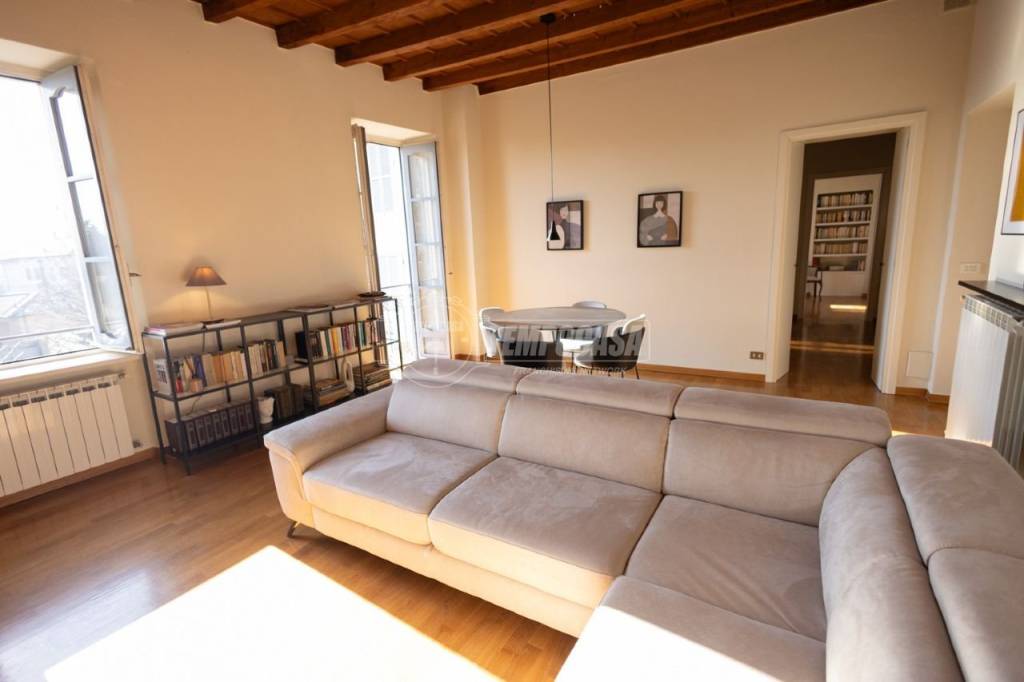 Appartamento in vendita a Merate via Sant'Ambrogio 55
