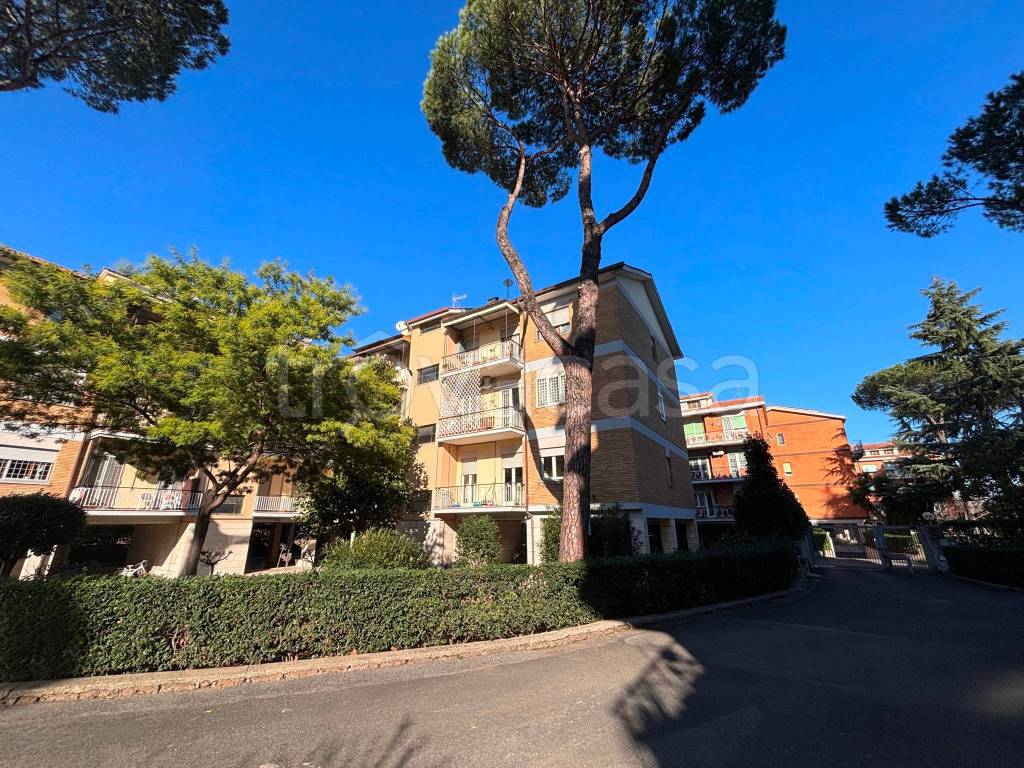 Appartamento in vendita a Roma via Castroregio, 19