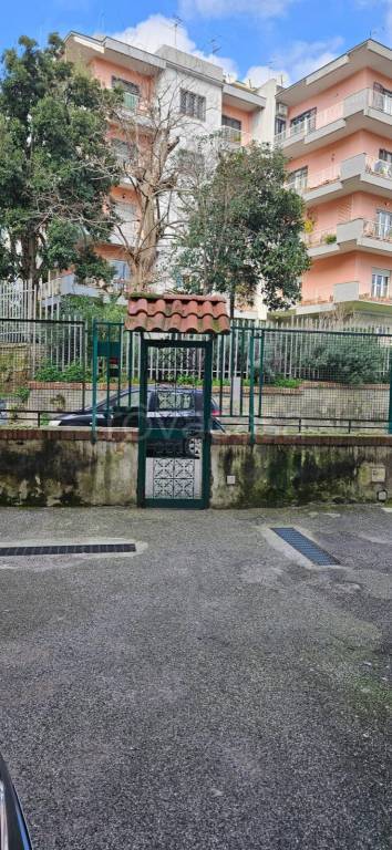Appartamento in vendita a Napoli via del Parco Primavera