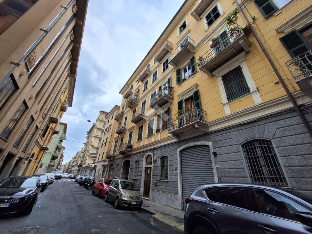Appartamento in vendita a La Spezia via colombo, 185