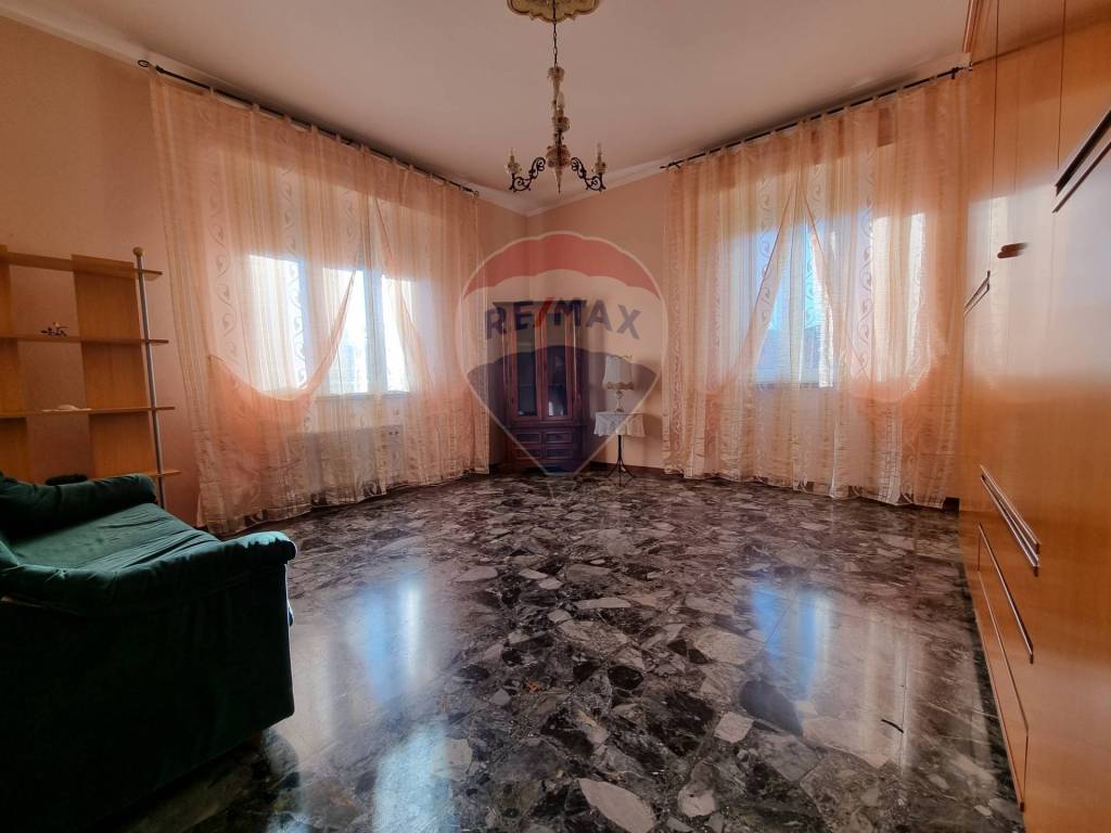 Appartamento in vendita a Lugagnano Val d'Arda via Garibaldi, 38