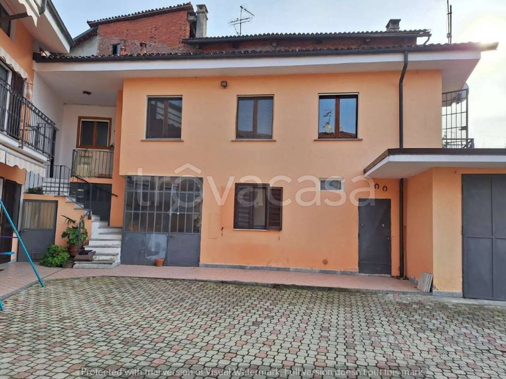 Casa Indipendente in vendita a Castiglione Torinese via Lunga 23