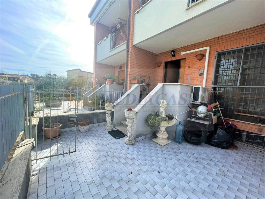 Villa Bifamiliare in vendita a Guidonia Montecelio via delle Mimose
