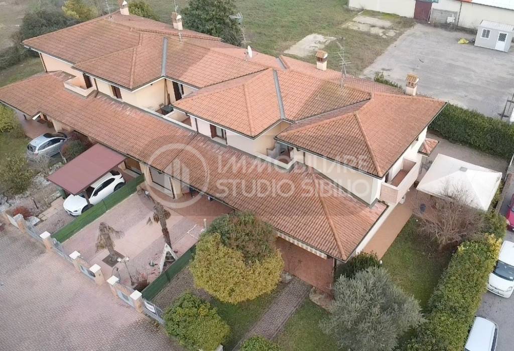 Villa Bifamiliare in vendita a Borgo Virgilio via Parma