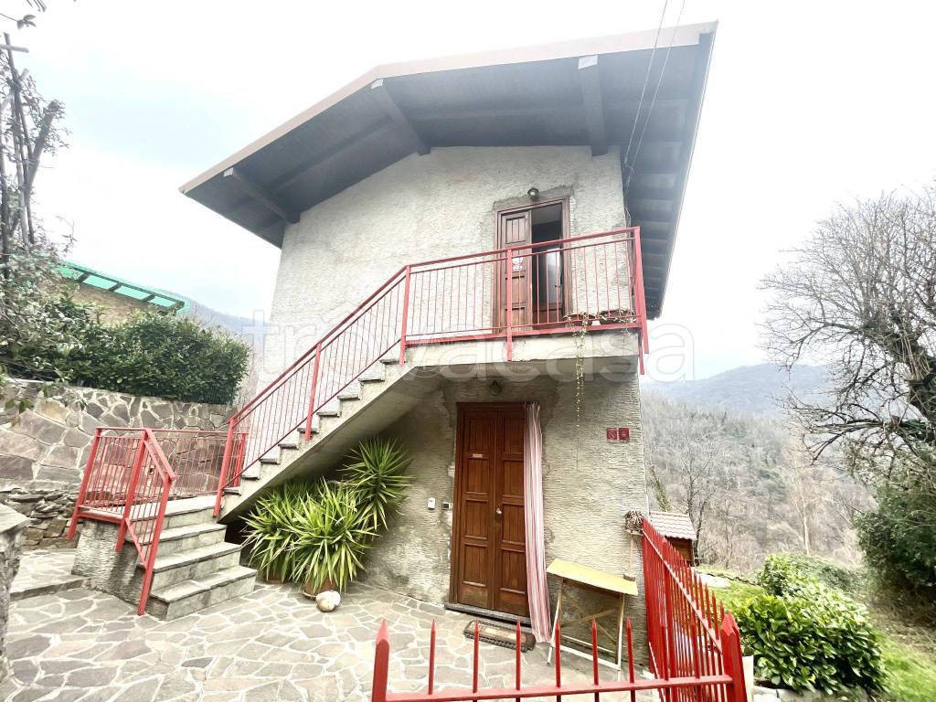 Villa in vendita a Santa Maria Hoè via Piave, Paù 7