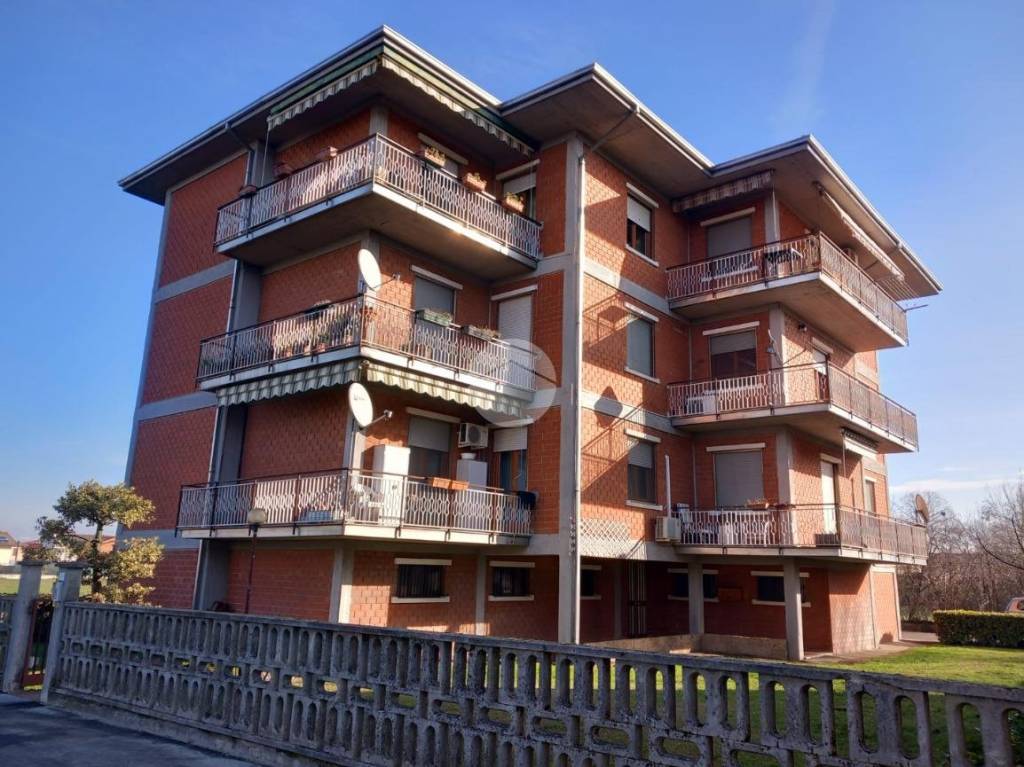 Appartamento in vendita a Portalbera via Trebbia, 3