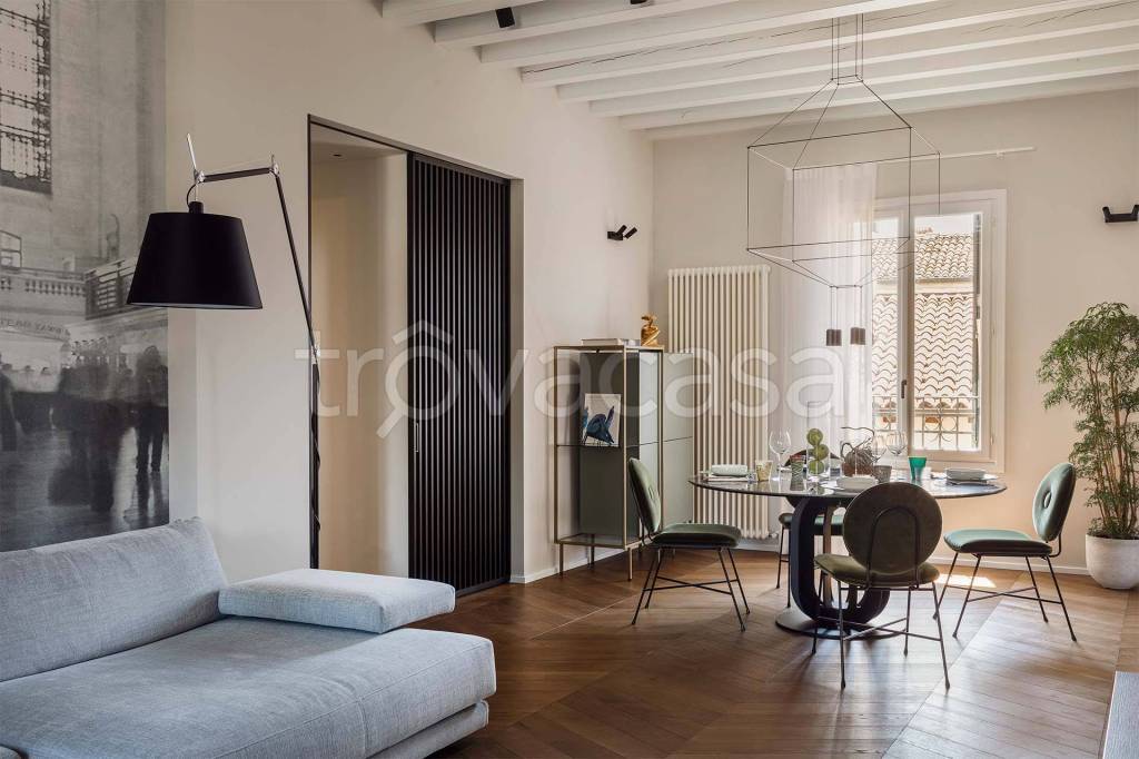 Appartamento in vendita a Padova via Santa Sofia