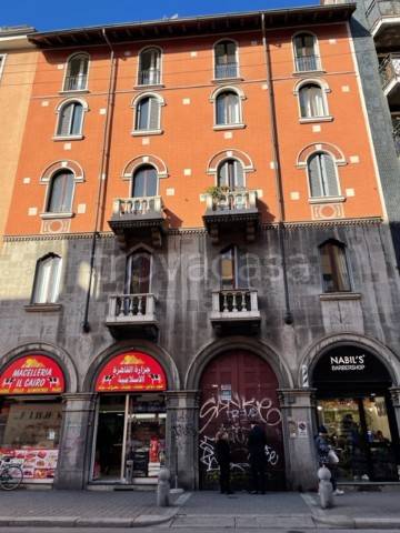 Appartamento in vendita a Milano via Padova, 37
