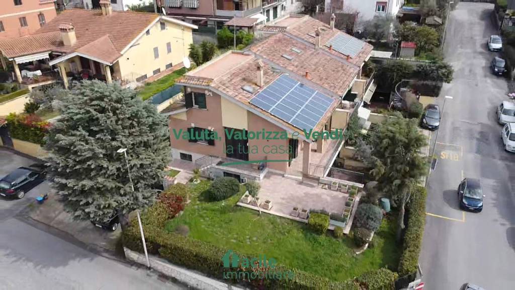 Villa in vendita a Roma via degli Impressori, 39, 00128 Selcetta rm, Italia
