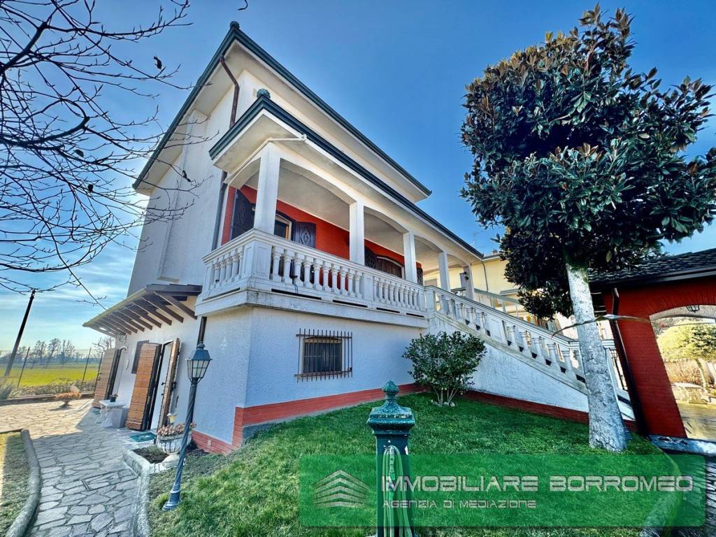 Villa in vendita a Mulazzano via Adige