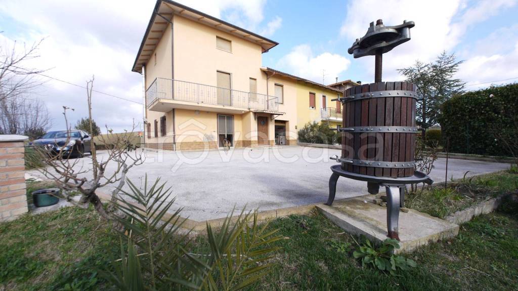 Appartamento in vendita a Filottrano via Cimignano 1, 60024 Filottrano an, Italia