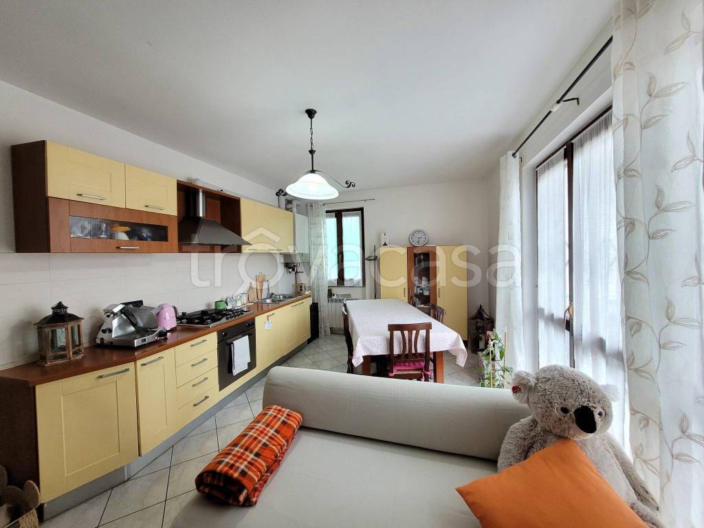 Appartamento in vendita a Villa Guardia via Don Guanella