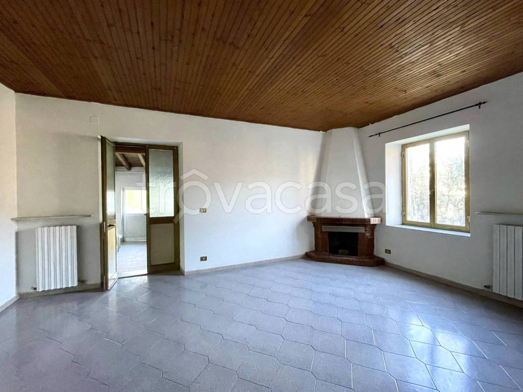 Casa Indipendente in vendita a Savignone via Isorelle, 61
