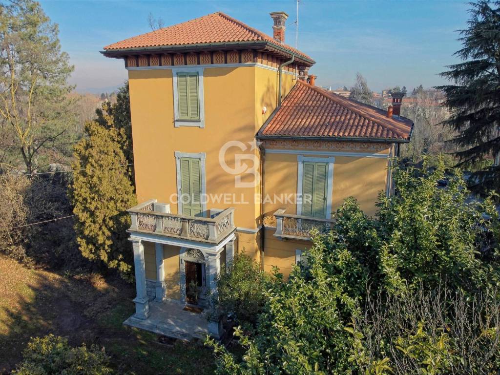 Villa in vendita a Legnano via Brennero