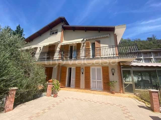 Villa Bifamiliare in vendita a Villanova d'Albenga