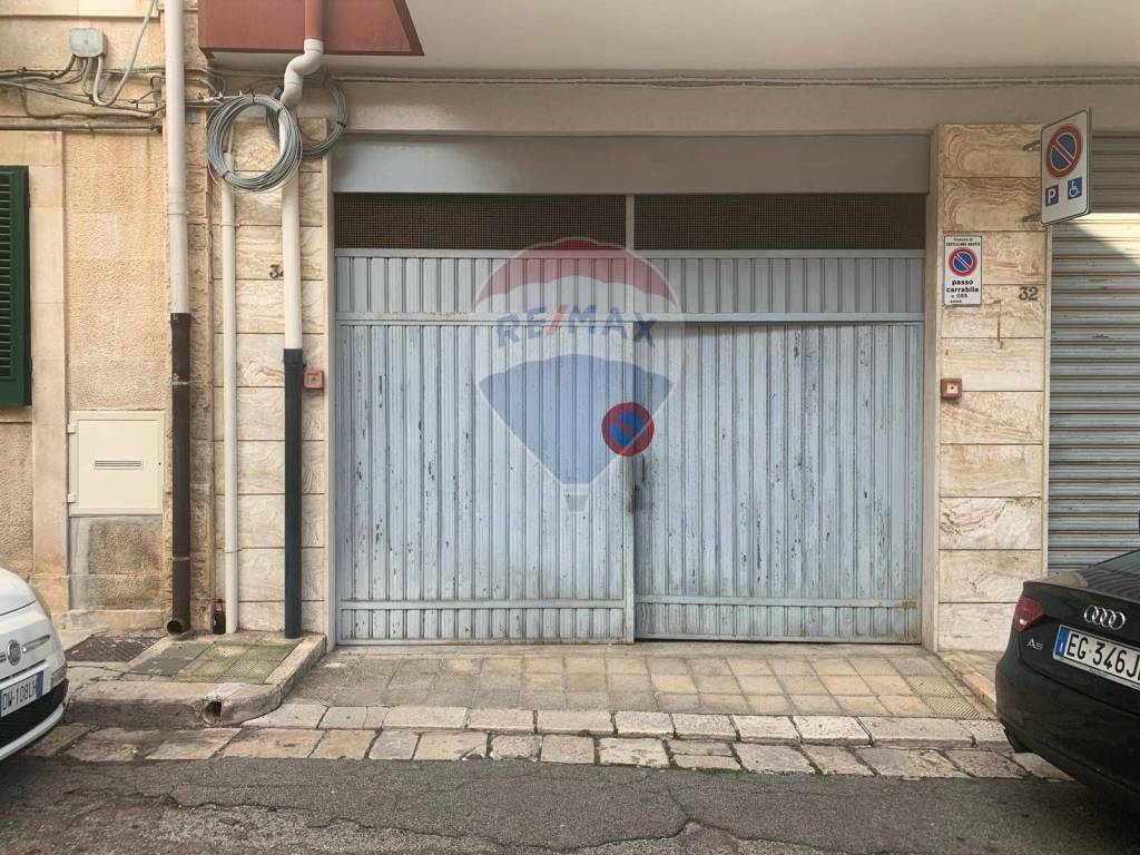 Garage in vendita a Castellana Grotte vincenzo leuzzi, snc