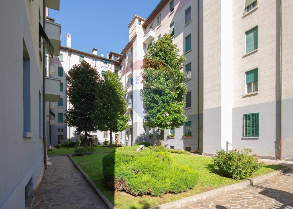 Appartamento in vendita a Milano viale rimembranze di Greco, 55