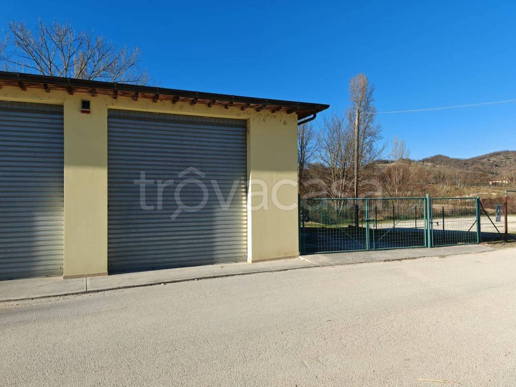Garage in vendita a Fabriano via Bruno Buozzi