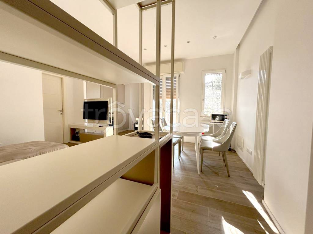 immagine annuncio 1 di 14