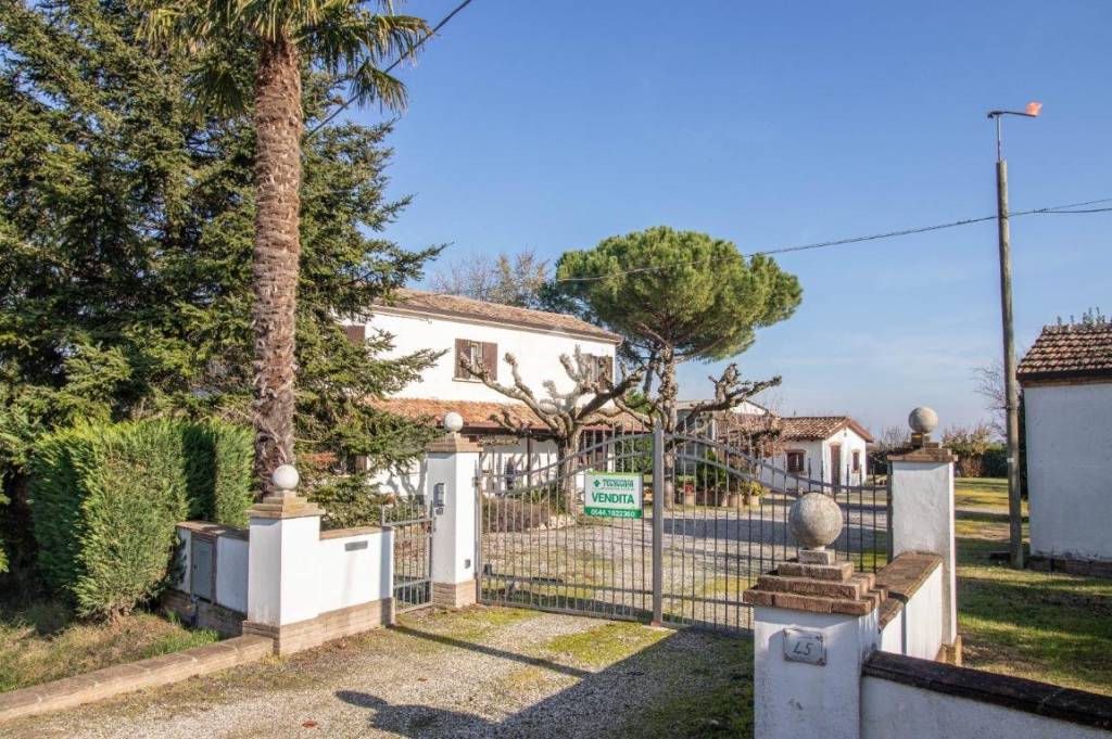 Casa Indipendente in vendita ad Alfonsine via Cuorbalestro, 45