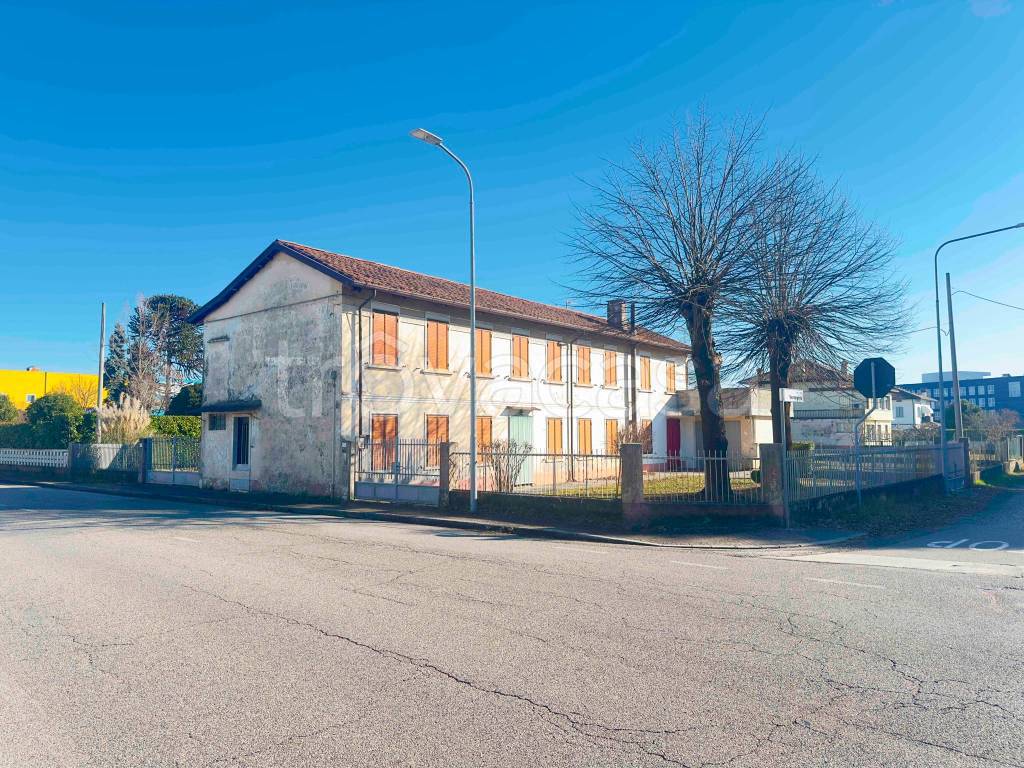 Casa Indipendente in vendita a Udine