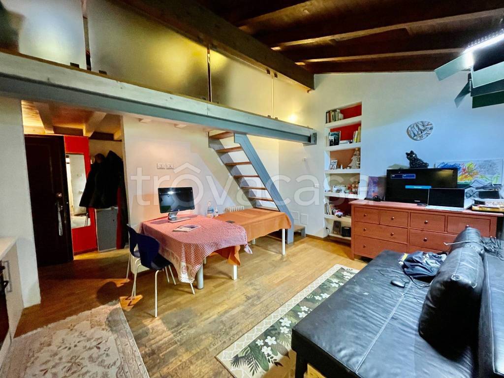 Appartamento in vendita a Bologna via San Felice