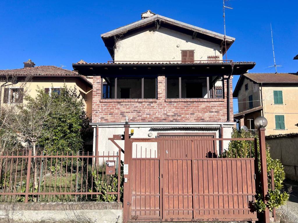 Casa Indipendente in vendita a Tagliolo Monferrato frazione Gambina 139
