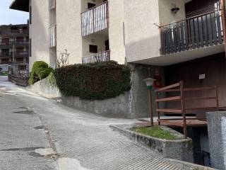 Posto auto in affitto a chiesa in valmalenco via nicolò rusca, 42b