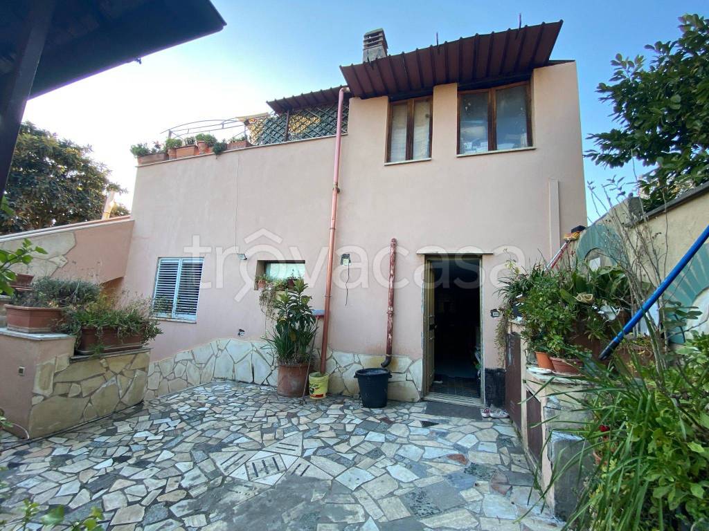 Villa in vendita a Fonte Nuova via Palombarese, 22