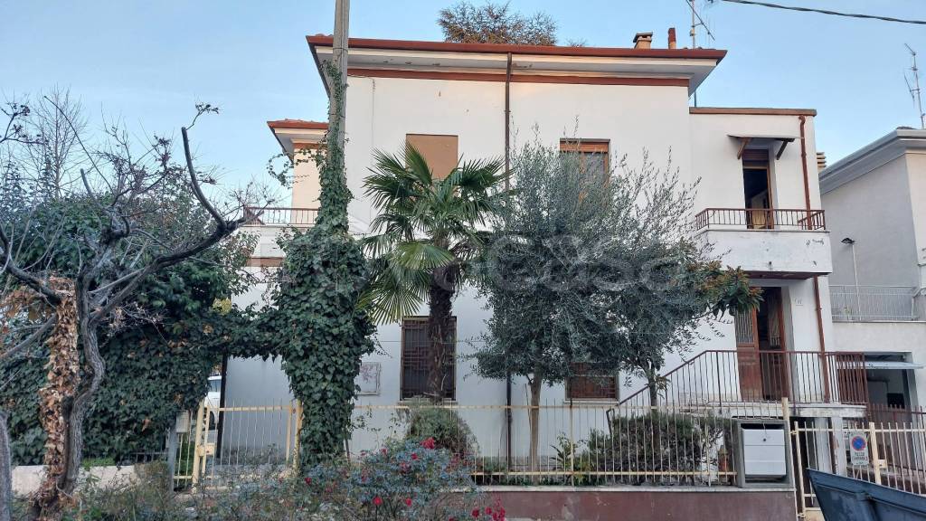 Villa Bifamiliare in vendita a Cesena via Savio, 231